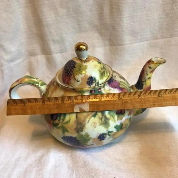 Formalities by Baum Bros Teapot Formalities by Baum Bros Teapot - Picture 2 of 6